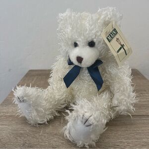 NWT First & Main Inc White Teddy Bear Scraggles Blue Ribbon Bow Sitting 7.5”